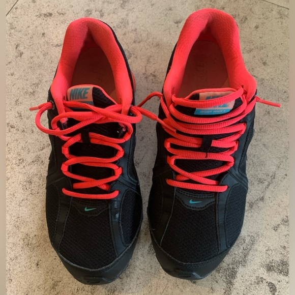 Nike Sneakers - Picture 2 of 5